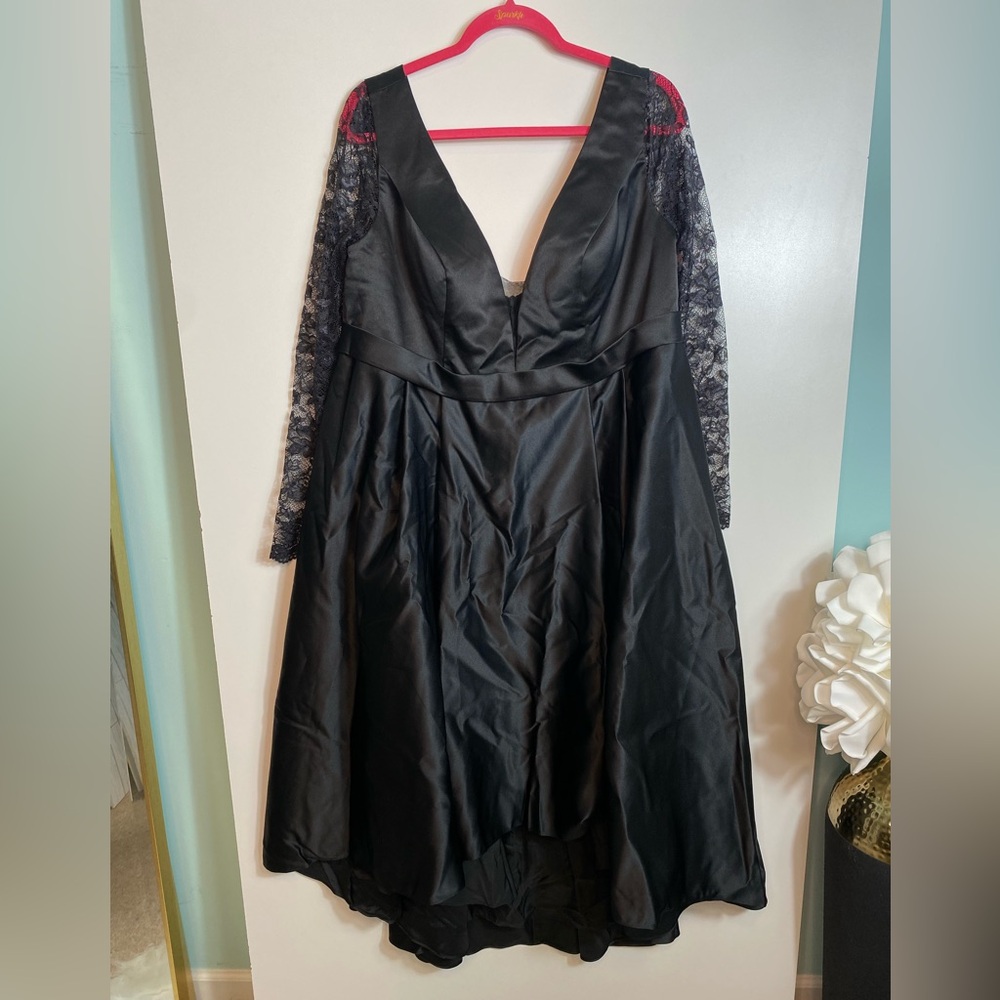 JJ’s HOUSE High Low Formal Dress size 20 NWT